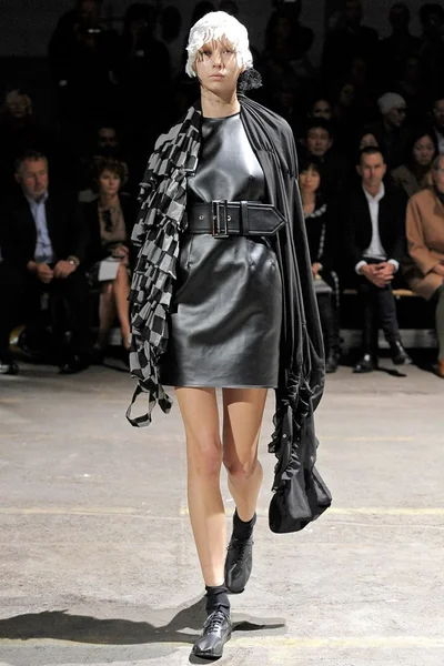 Look 33